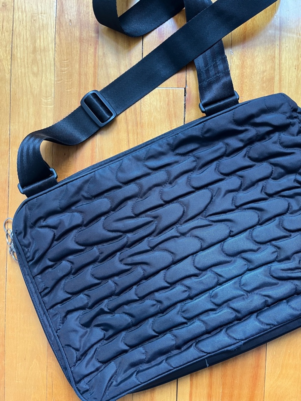 Black Columbia Quilted Crossbody Messenger Bag - Picture 2 of 6